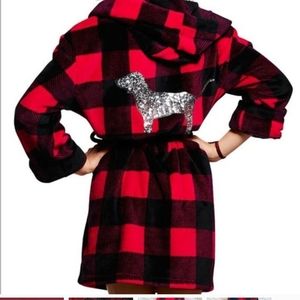 PINK VICTORIA SECRET ROBE